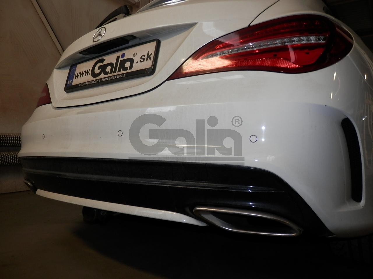 Полностью оцинкованный фаркоп на Mercedes CLA-Class c117 купе 2013-2019. Подрозетник убирается за бампер. Тип шара: C (горизонтальный съемный). Невидимый вырез бампера. Нагрузки: 1700/100 кг, масса фаркопа 16,35 кг