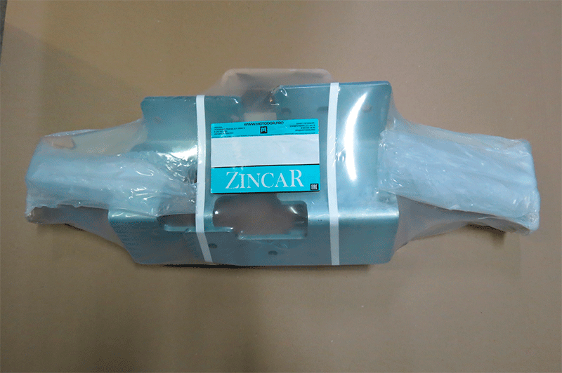 Полностью оцинкованный фаркоп на Toyota Land Cruiser 200 2007-2021 (комплектации Excalibur и Executive) без выреза в бампере. Тип шара: FE. Нагрузки: 2000/120 кг, масса фаркопа 19,6 кг (без электрики в комплекте)
